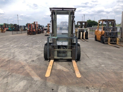 Xe nâng Nissan YL02M25-001782