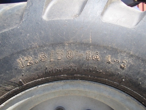 Xúc lật 5SDTL8-06129