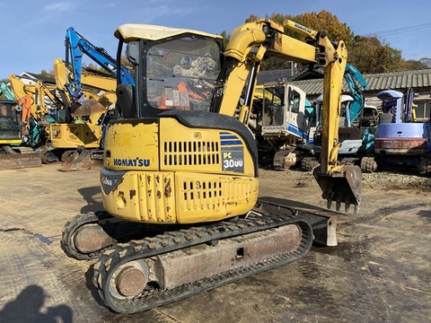 Komatsu PC30UU-5 16326