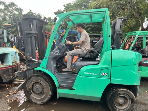 Xe nâng xoay dịch càng misubishi FD35NT-00212