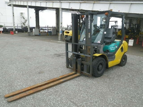 Xe nâng komatsu số sàn FD25W-16-700349