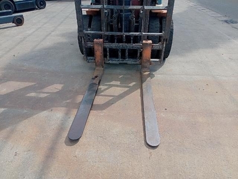 Toyota gật gù lốp đôi 7FD30-139xx