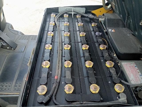 Xe điện Komatsu FB20A-12-831847
