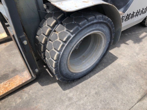 Xe nâng Nissan YL02M25-001782