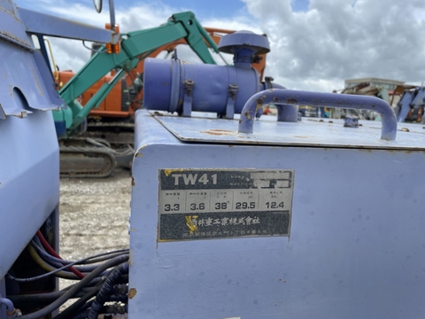 Sakai mini 4 tấn TW41-10665