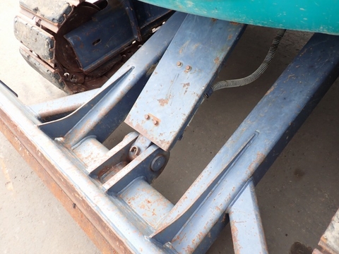 Kobelco SK70SR-2 YT06-20222 (máy xúc)