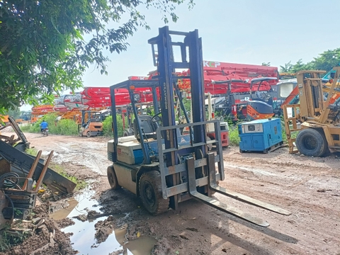 Xe nâng xăng Komatsu FG20-11-258527