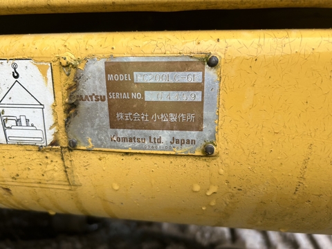 Máy xúc đào bánh xích cần dài 18 m PC200-6