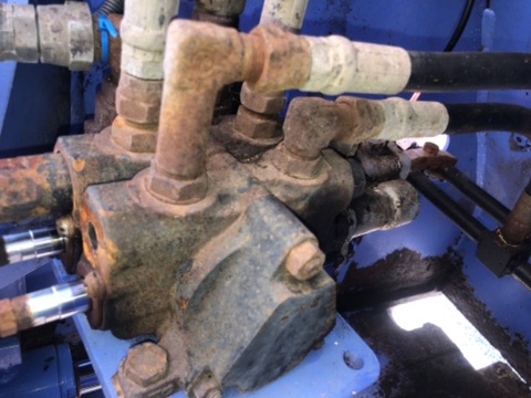Xúc lật mini TCM L6-2-05038