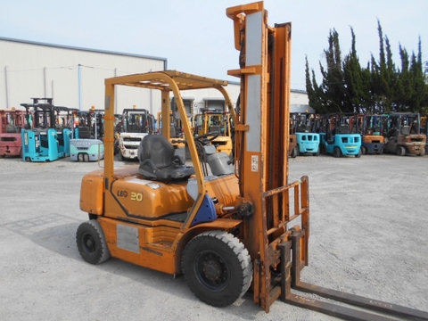 Xe Komatsu FD20T-12-542940