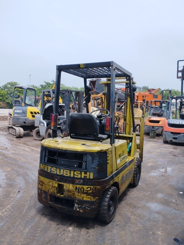 Xe nâng dầu 1.5 giá rẻ Misubishi Fd15-52386