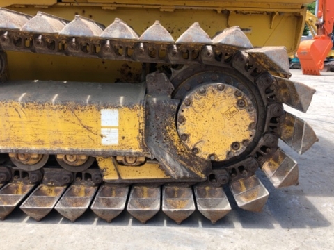 Máy ủi Komatsu D31PX-22