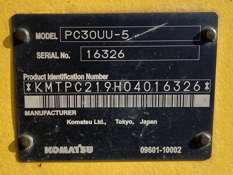 Komatsu PC30UU-5 16326