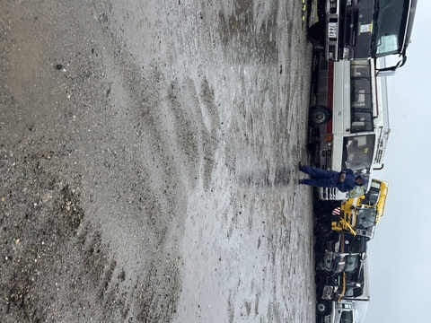 Máy xúc đào bánh xích cần dài 18 m PC200-6