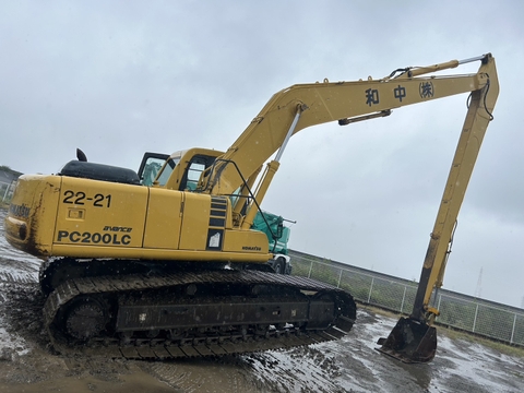 Máy xúc đào bánh xích cần dài 18 m PC200-6