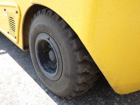 Komatsu điện FE30-1-302280 tháp 6 m dịch giá