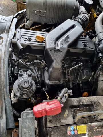 Xe nâng Komatsu FD30HT-17-334472-1 lắp kẹp giấy 1.35 m