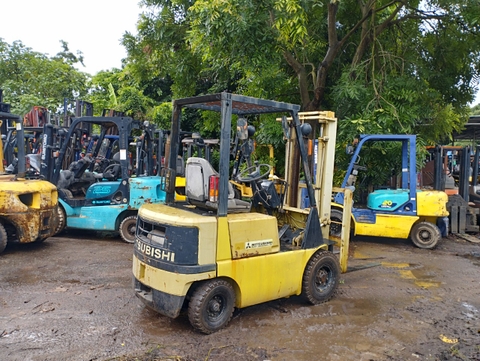 Xe misubishi Fd15-54070