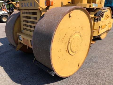 Lu ba bánh thép Sakai R2S-11270 (Lu tĩnh ba 3 bánh sắt)