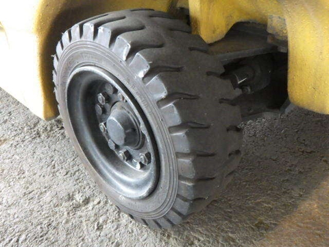 Komatsu FB20A-847032 tháp 4 m dịch giá