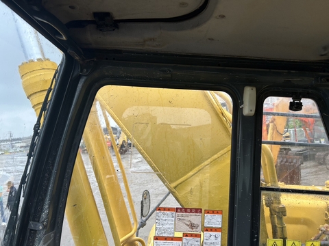 Máy xúc đào bánh xích cần dài 18 m PC200-6