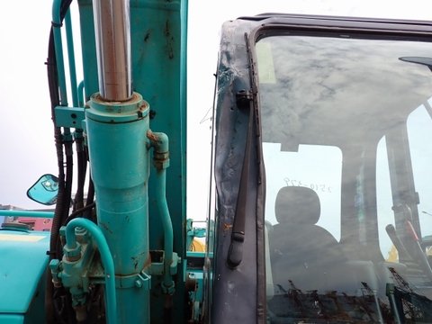 Kobelco SK70SR-2 YT06-20222 (máy xúc)