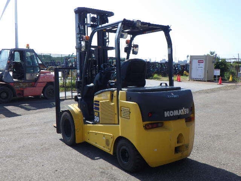 Komatsu điện FE30-1-302280 tháp 6 m dịch giá