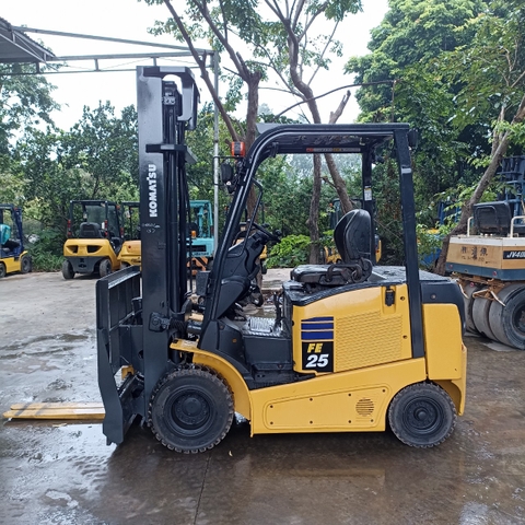 Xe nâng điện Komatsu FE25H-1-305478