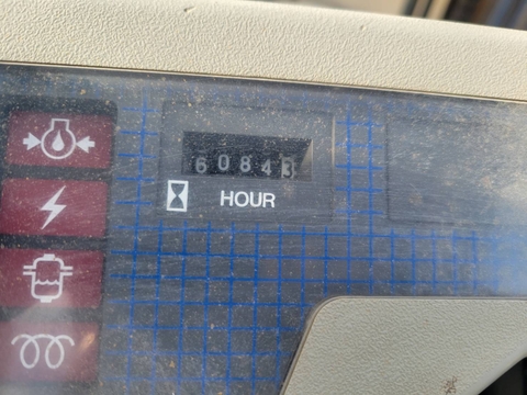 Xe nâng Komatsu FD20-11-342595 gật gù - số sàn