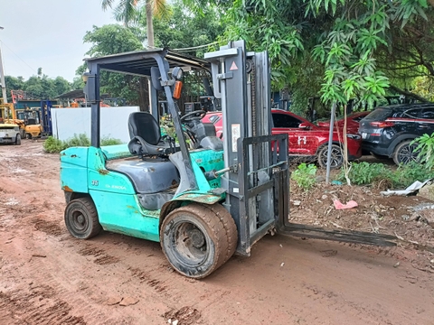 Xe nâng số sàn FD35AD-51122