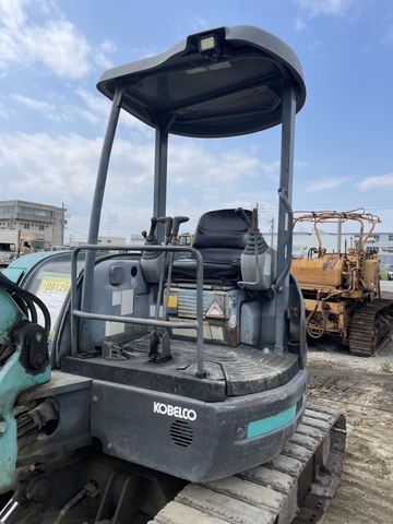 Máy xúc đào Kobelco SK40SR-3E-04240
