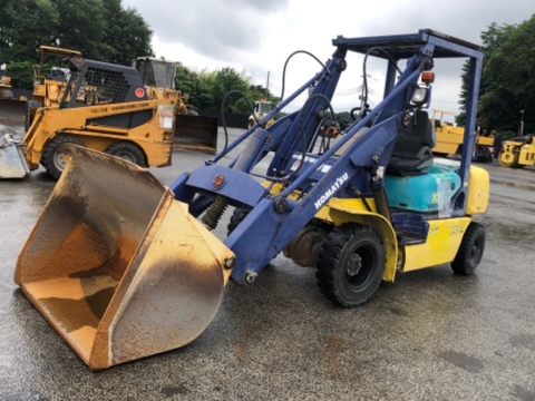 Xe nâng xúc lật komatsu SD10C-5-70579