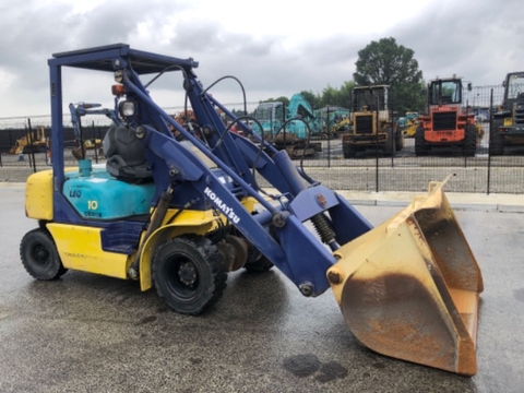 Xe nâng xúc lật komatsu SD10C-5-70579