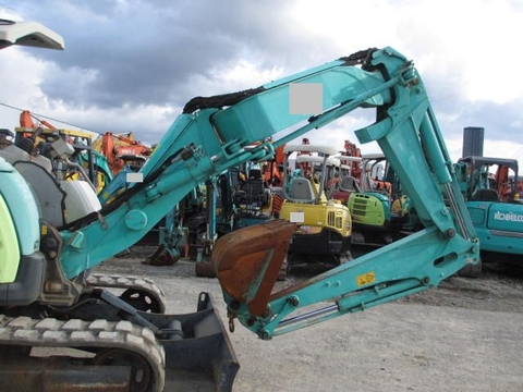 Máy xúc mini B4-6A-62159B sản xuất 2010