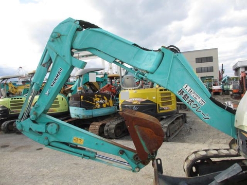 Máy xúc mini B4-6A-62159B sản xuất 2010