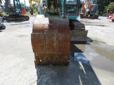 Kobelco  SK130UR-1E-01737