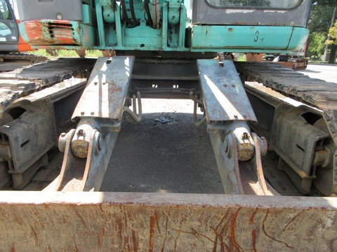 Kobelco  SK130UR-1E-01737