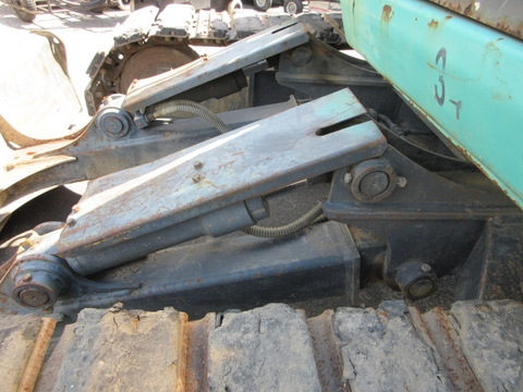 Kobelco  SK130UR-1E-01737