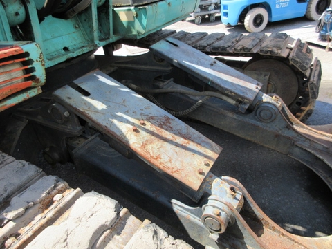 Kobelco  SK130UR-1E-01737