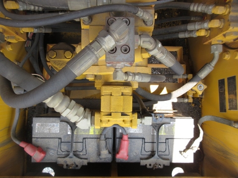 Lu 3 bánh thép Sakai R2-1-40439