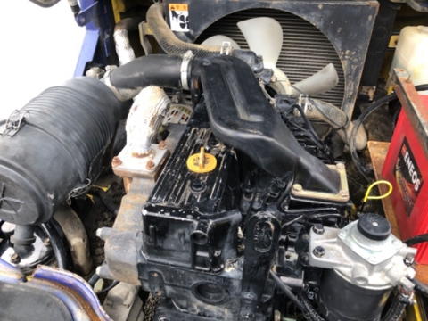 Xe nâng xúc lật komatsu SD10C-5-70579