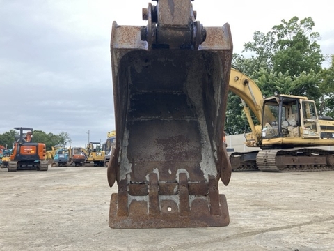 Máy xúc đào EX75UR-3-12208