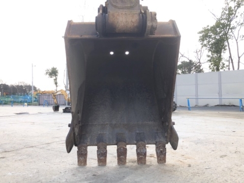 Máy xúc đào Komatsu PC200-6ZE-105475