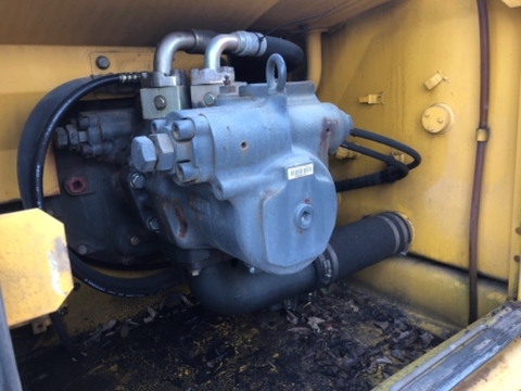 Máy xúc đào Komatsu PC200-6ZE-105475