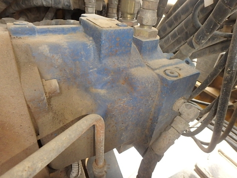 Cẩu bánh xích cần hộp Komatsu LC785-6-31241