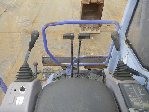 KOMATSU PC75UU-2-10954