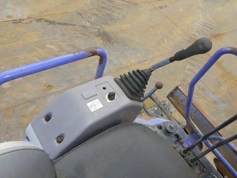 KOMATSU PC75UU-2-10954