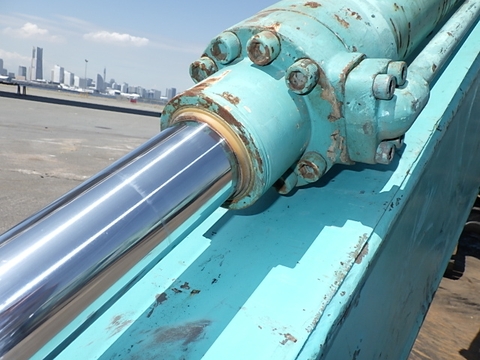 Máy xúc đào SK100-3