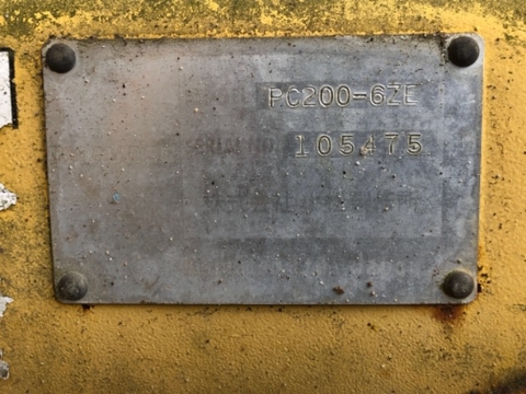 Máy xúc đào Komatsu PC200-6ZE-105475