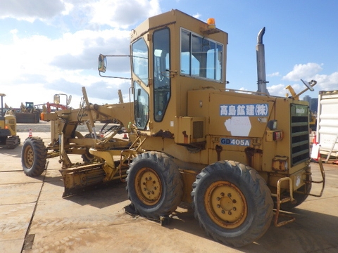 Máy san Komatsu GD405A-2-2882